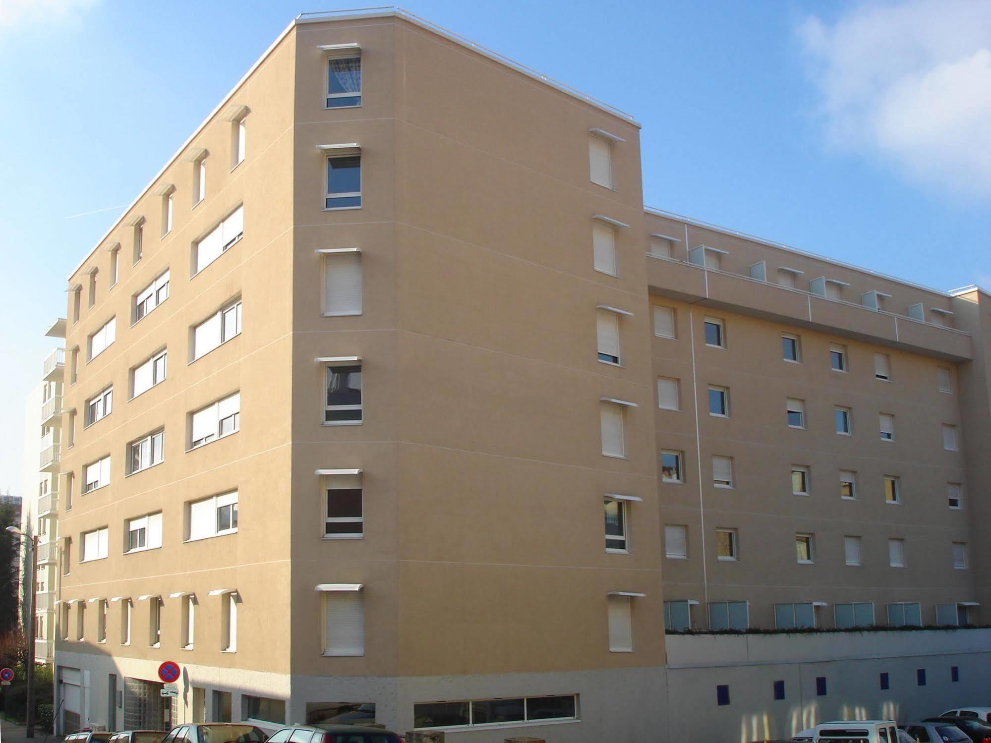 Sejours & Affaires Saint Etienne Jules Ferry Aparthotel Exterior photo